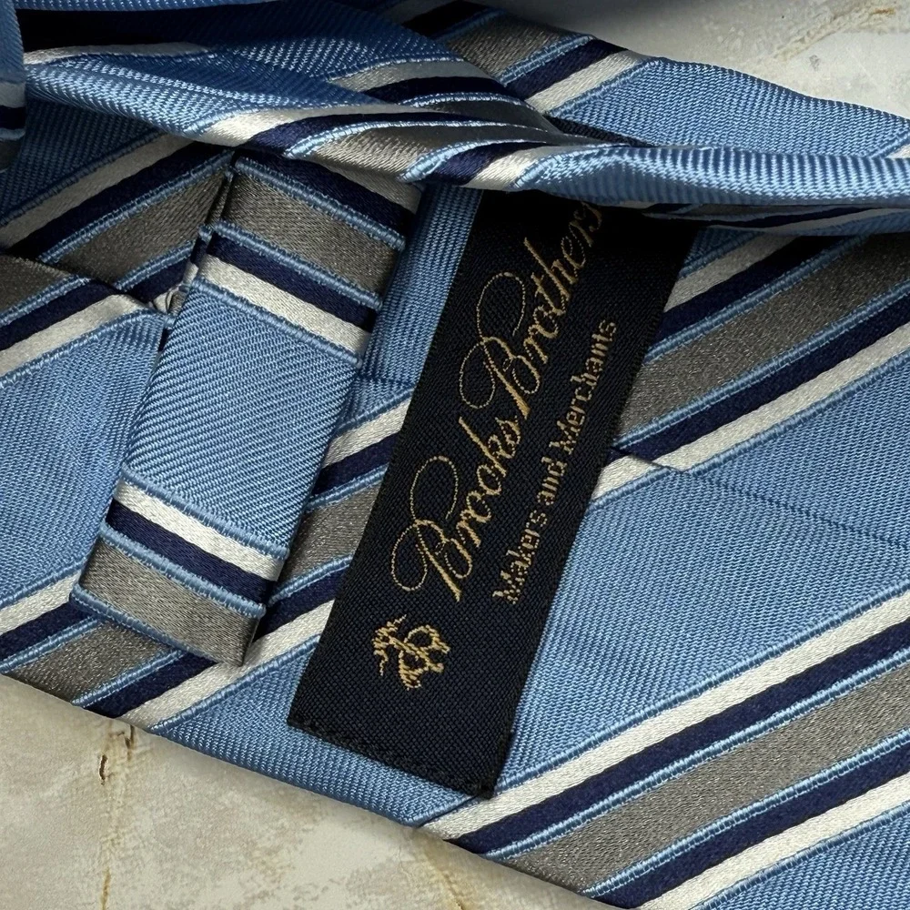 Brooks Brother Blue Diagonal Stripes Silk Tie 3 1/4